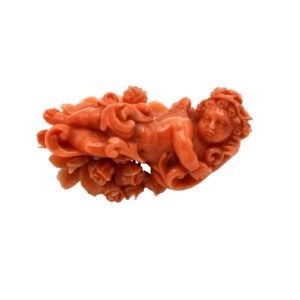 Antique Coral Brooch, 18-carat Gold, 19th century Italy